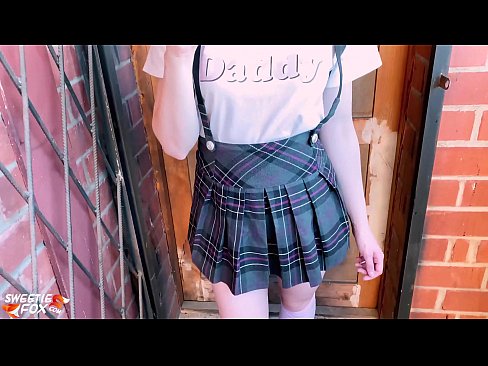 ❤️ Schoolgirl nyedot kontol rumiyin lan jancok tinimbang kelas. Super porn ing kita  ❌️